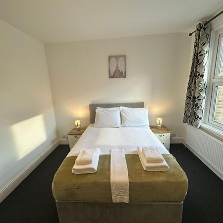 Cambridge Central Rooms - Tas Accommodations Екстериор снимка