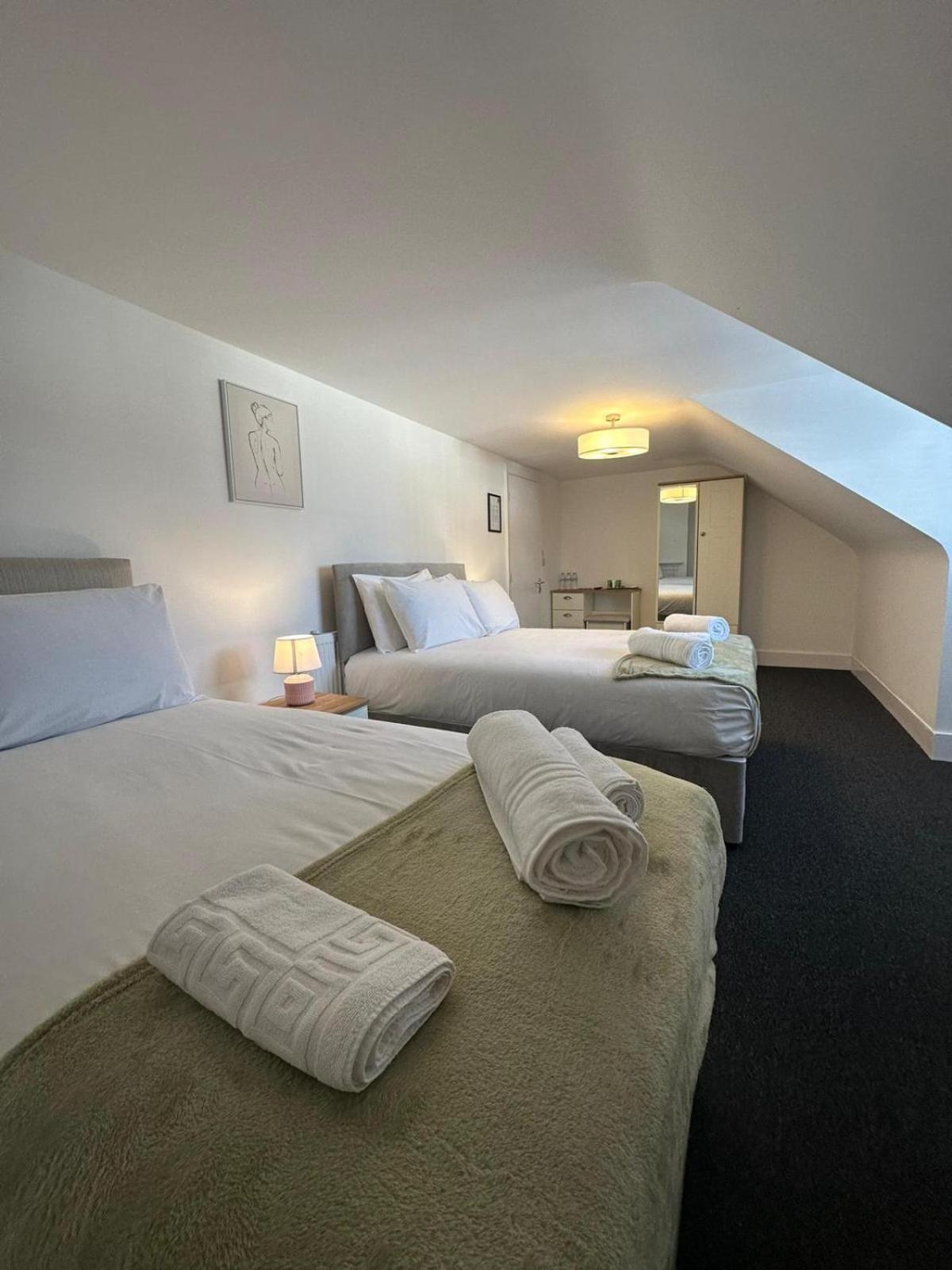 Cambridge Central Rooms - Tas Accommodations Екстериор снимка