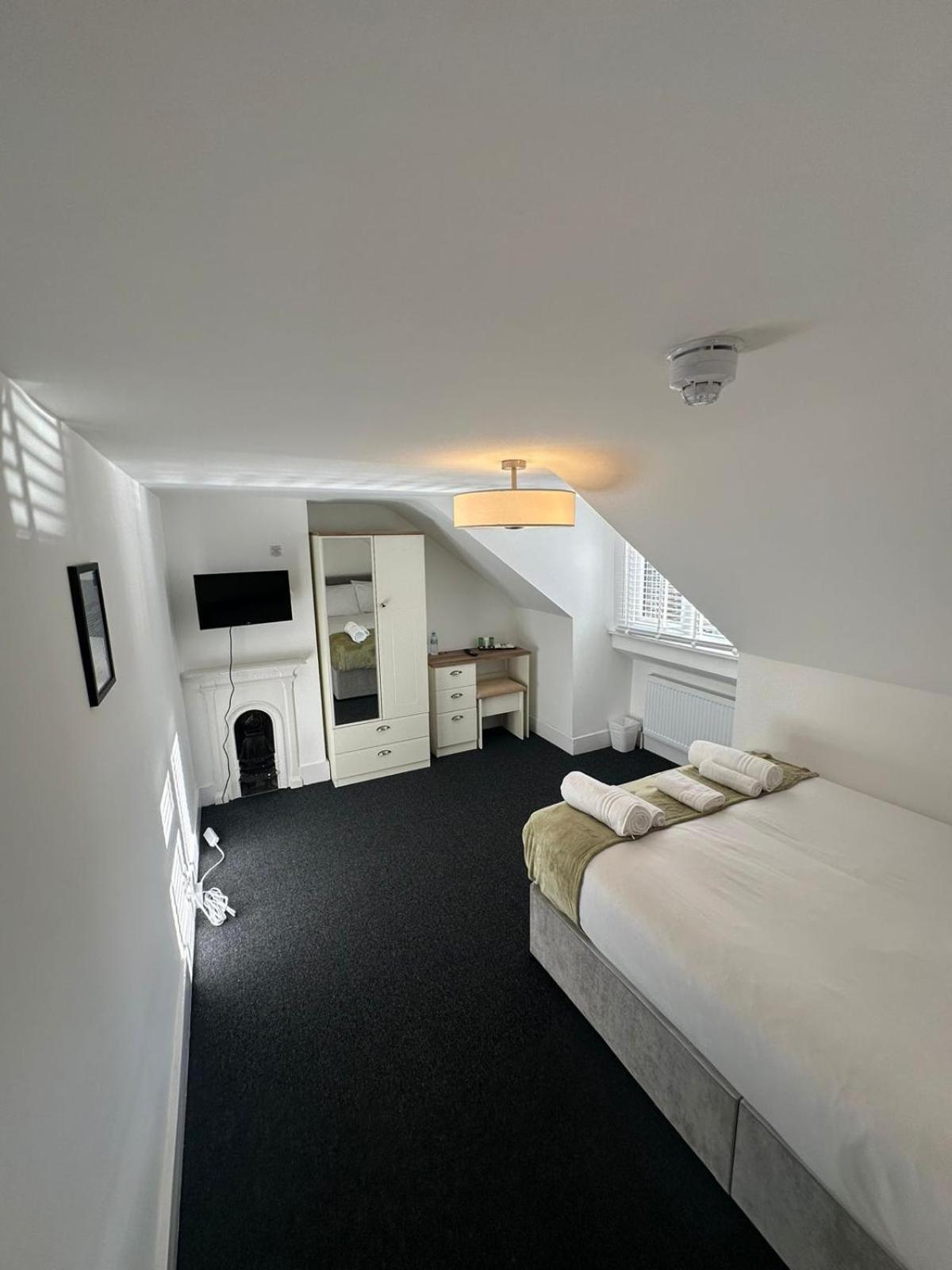 Cambridge Central Rooms - Tas Accommodations Екстериор снимка