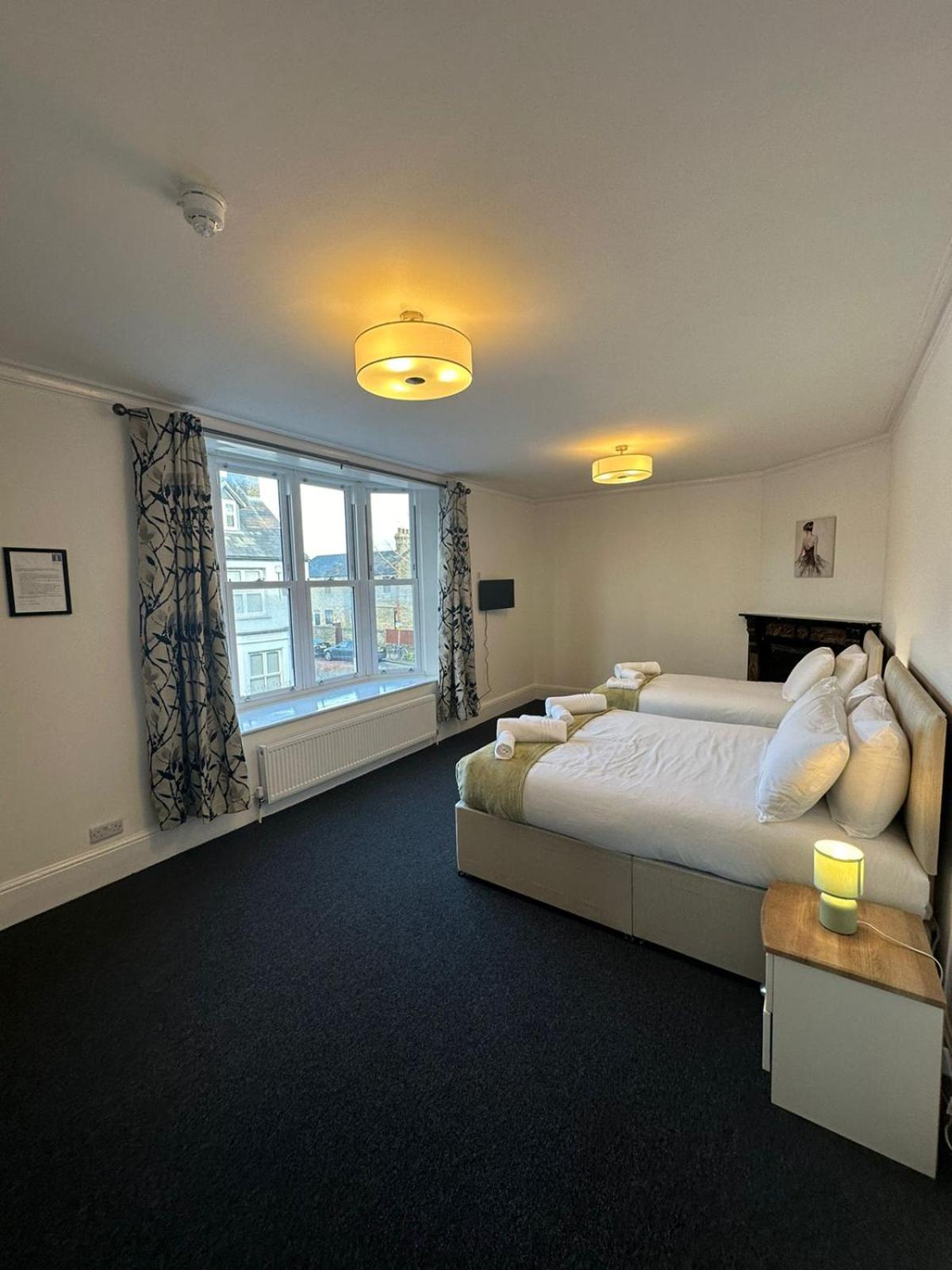 Cambridge Central Rooms - Tas Accommodations Екстериор снимка