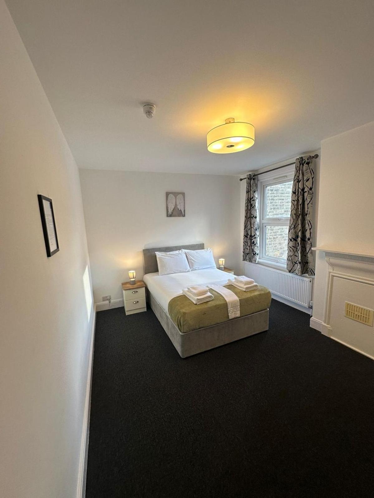 Cambridge Central Rooms - Tas Accommodations Екстериор снимка