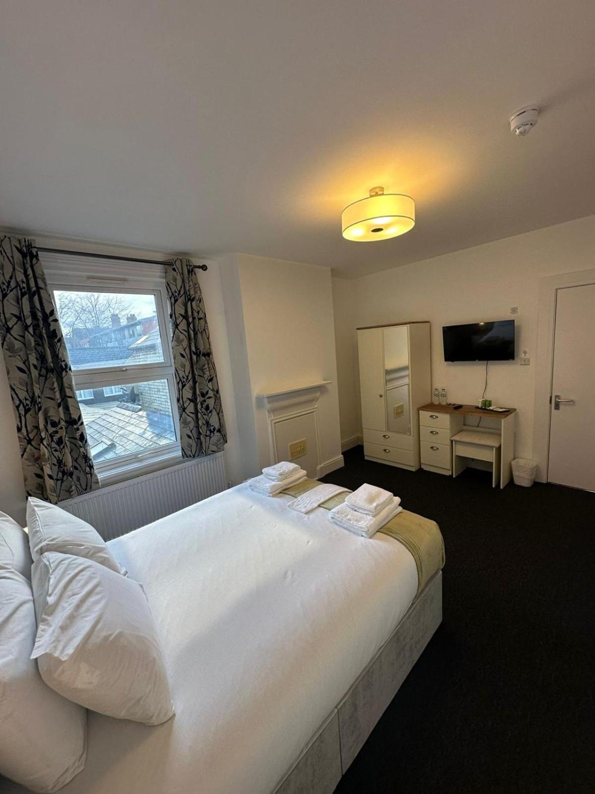 Cambridge Central Rooms - Tas Accommodations Екстериор снимка