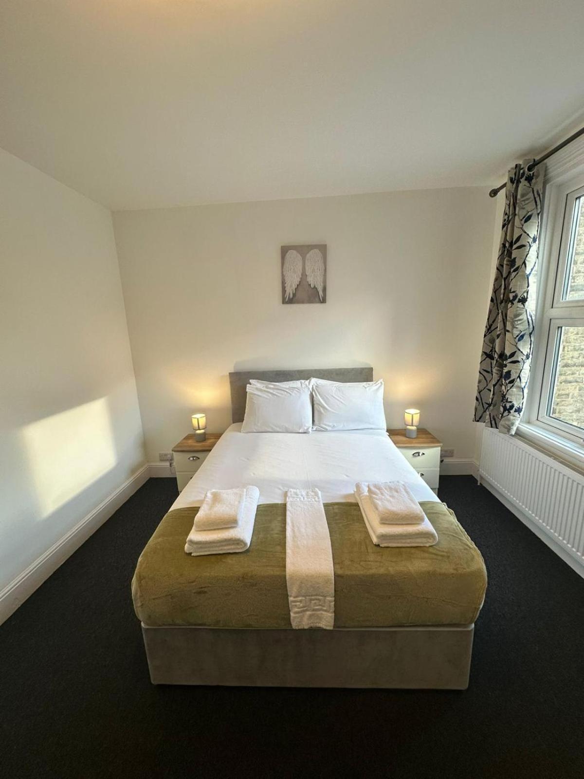 Cambridge Central Rooms - Tas Accommodations Екстериор снимка