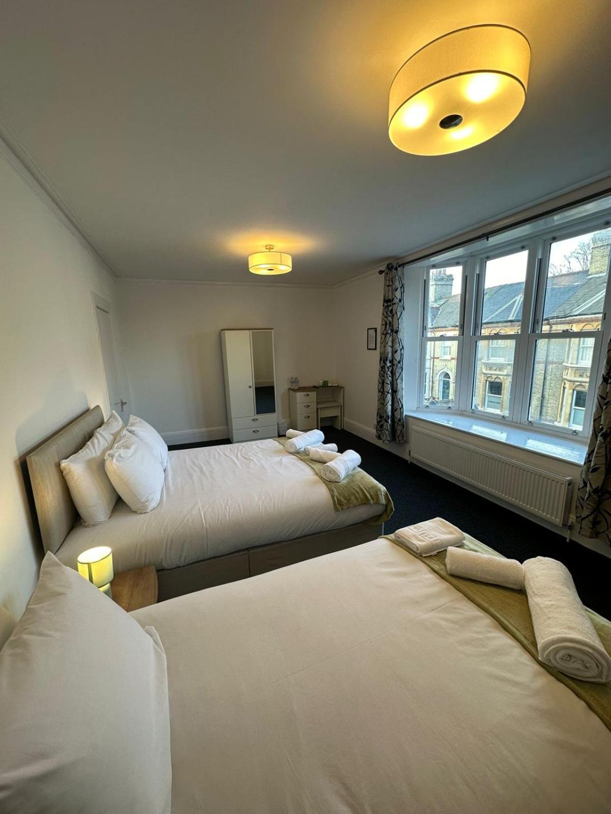Cambridge Central Rooms - Tas Accommodations Екстериор снимка
